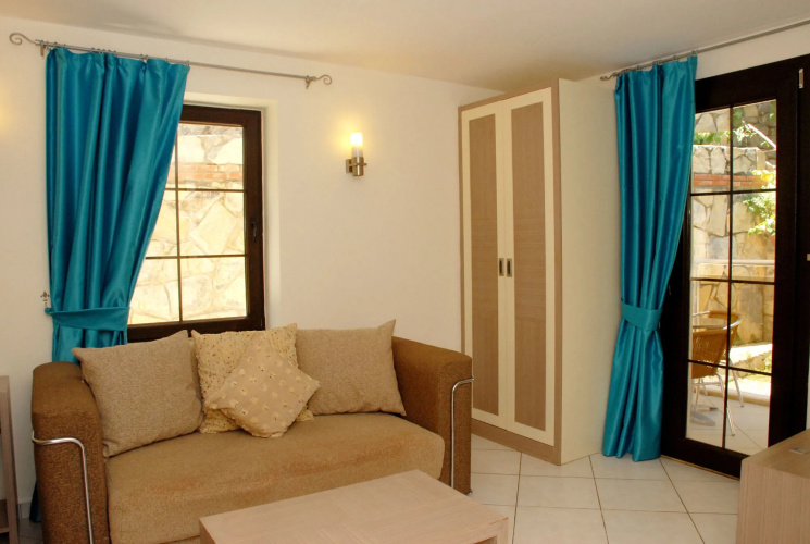 Queen Resort Hotel