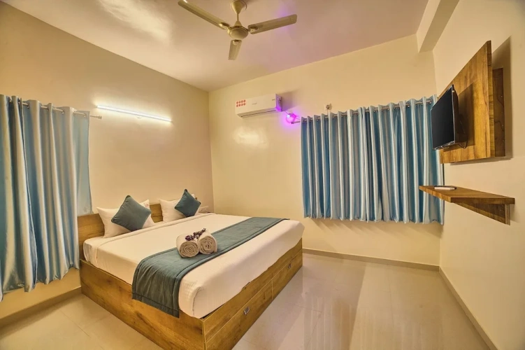 Standard Double Family room with balcony and with city view
