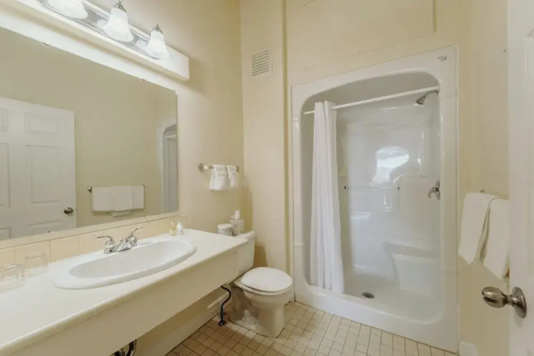 Foster's Inn