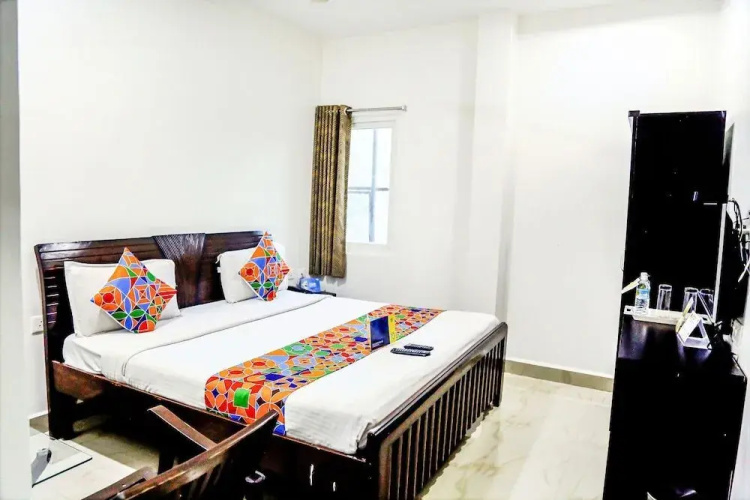Ashiqa Palace by FabHotels