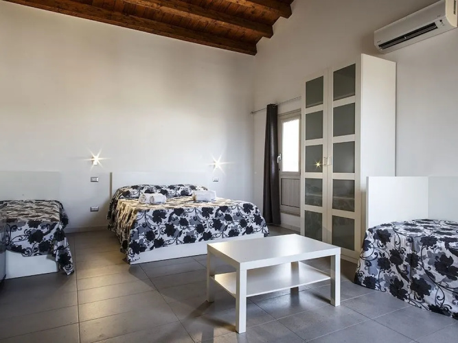 B&B Opera Suites