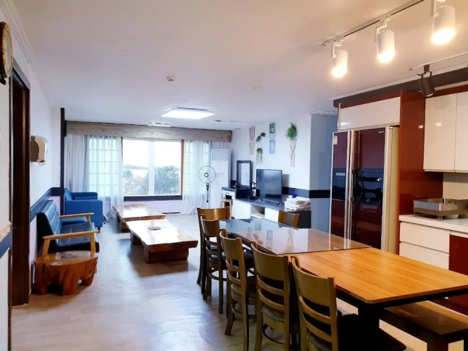 3 Bedrooms Cottage