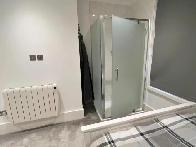 Spacious1br-6guests-walktoshops-fastwifi