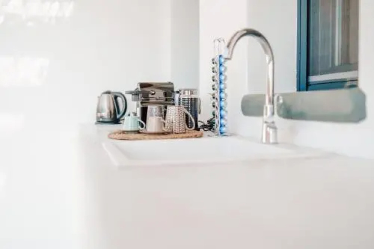 Ble Kythnos Suites