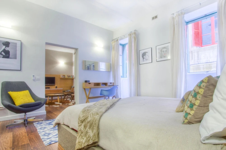 Premium Design Central Suite