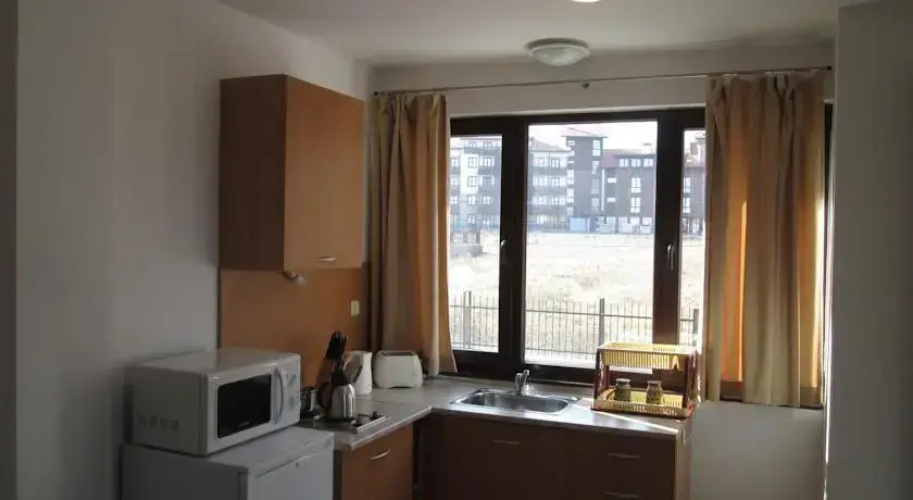 Ramada 2 Alexander Services Apartments