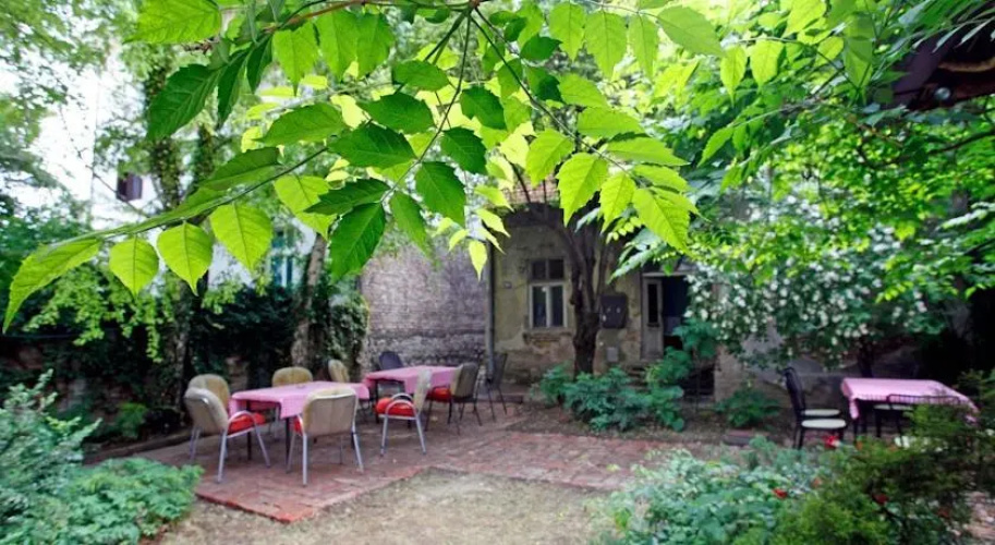 Hostel In