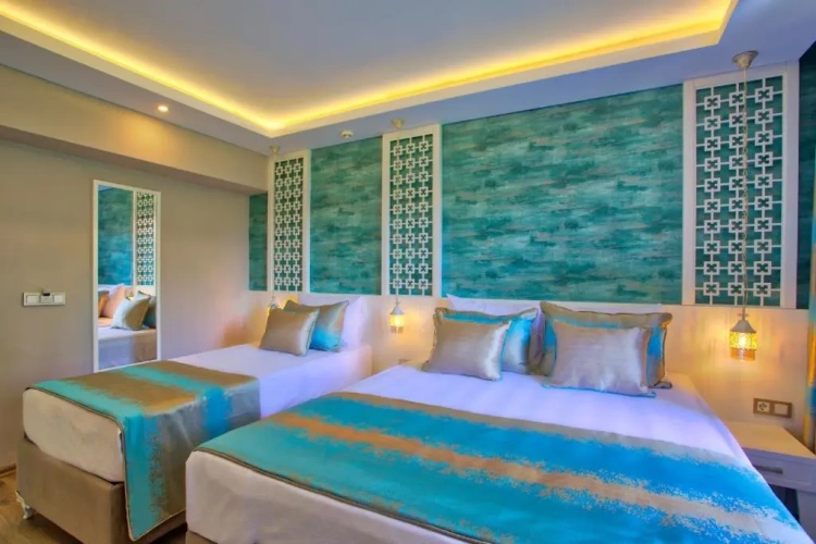 Standard Triple room