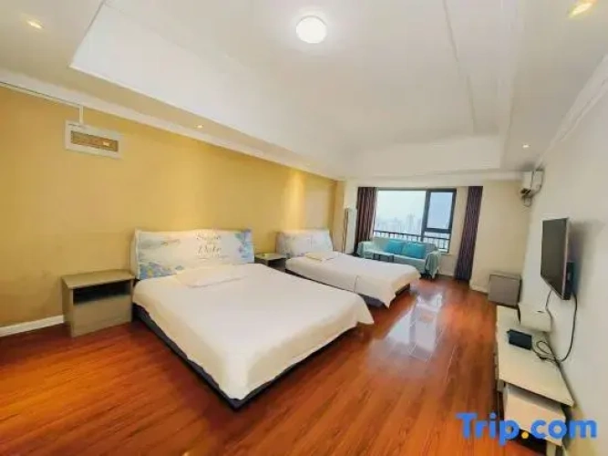 Business Quadruple room