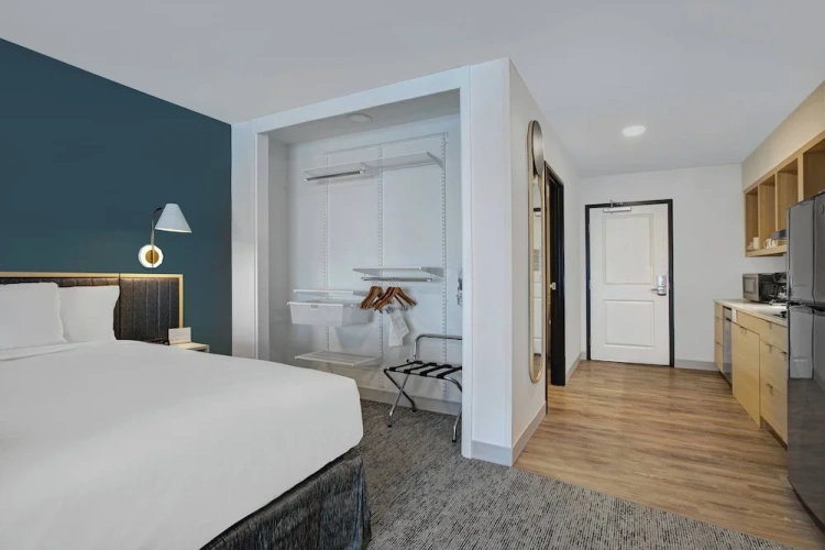 Double Suite