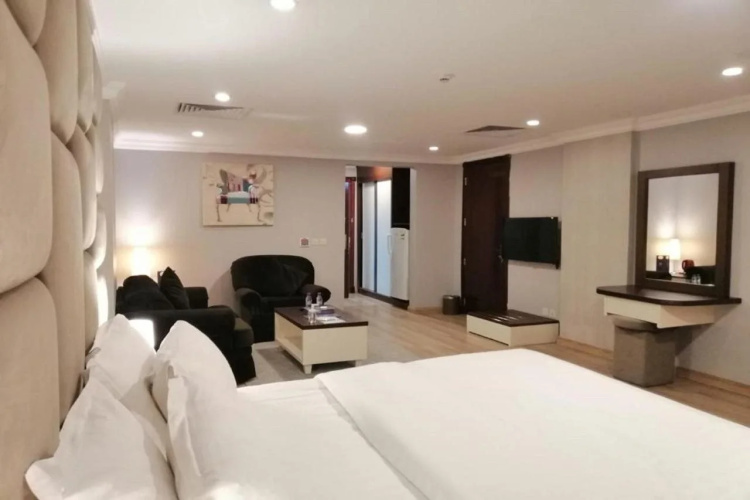 Aljoury Apartments