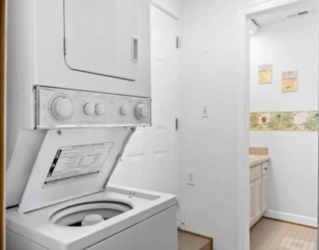 2 Bedrooms Cottage