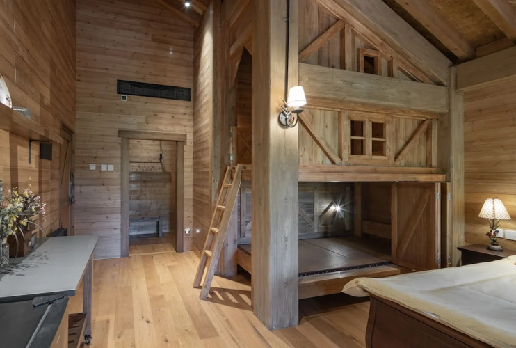 Castle Farmstay Hotel