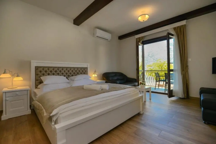 Superior Apartment with balcony and with view