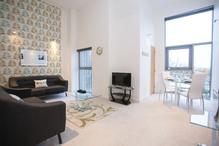 Hamilton Grace - Paramount Apartments