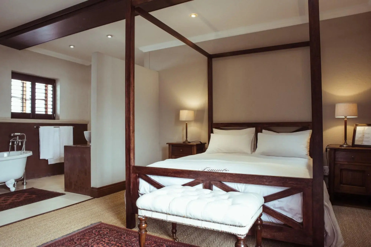 The Iris Boutique Hotel