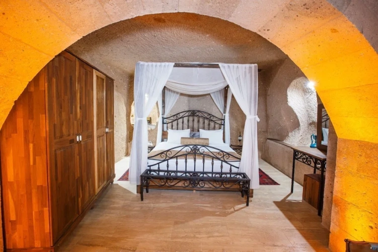 Family Cave Suite
