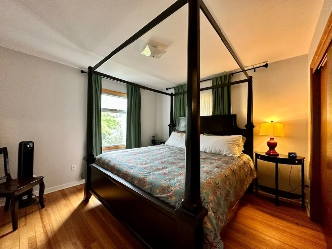 Superior Cottage