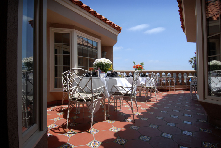 Dorymans Oceanfront Inn photo 9