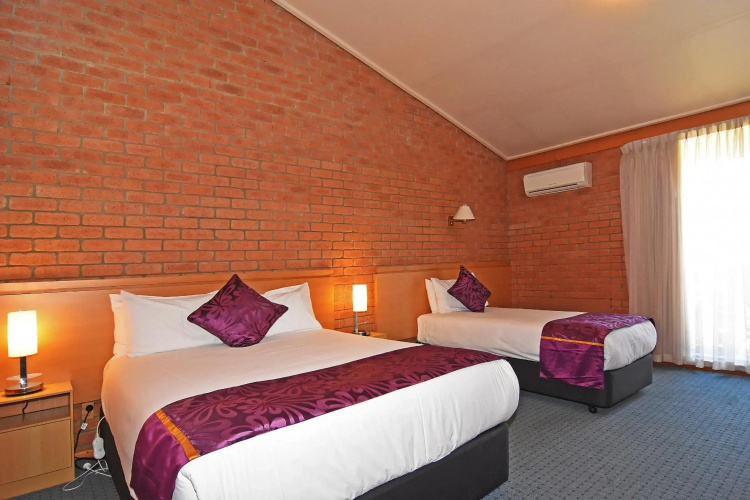 Main Lead Ballarat Motel
