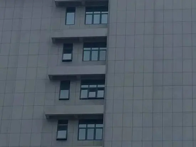Anqing Yijia Business Hotel