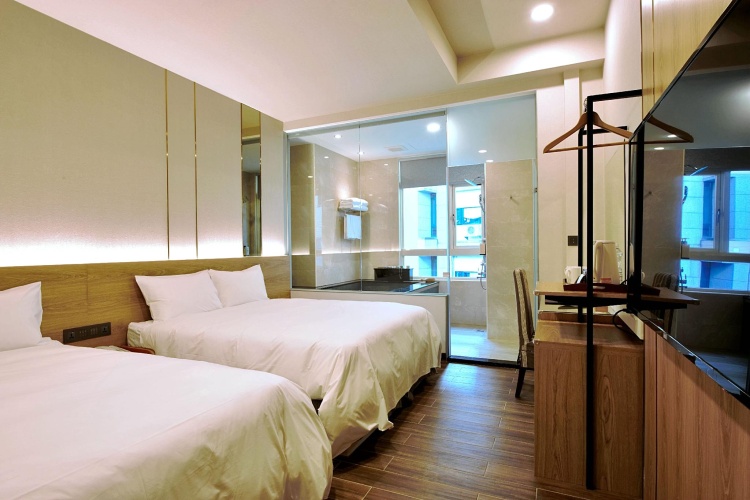 Deluxe Quadruple room