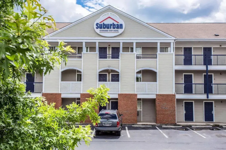Suburban Studios Charlotte - Ballantyne