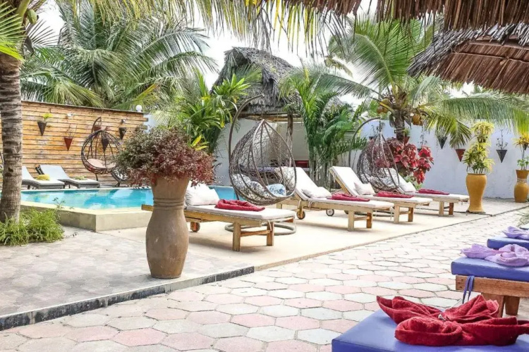 Fatuma House Hotel