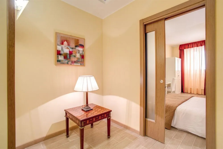 Top Floor Navona Guest House