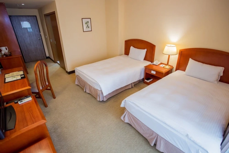 Standard Twin room with balcony