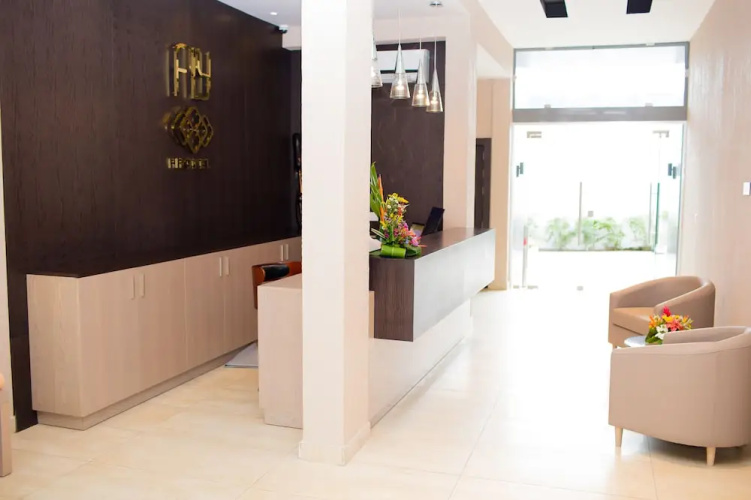 Fly Hotel
