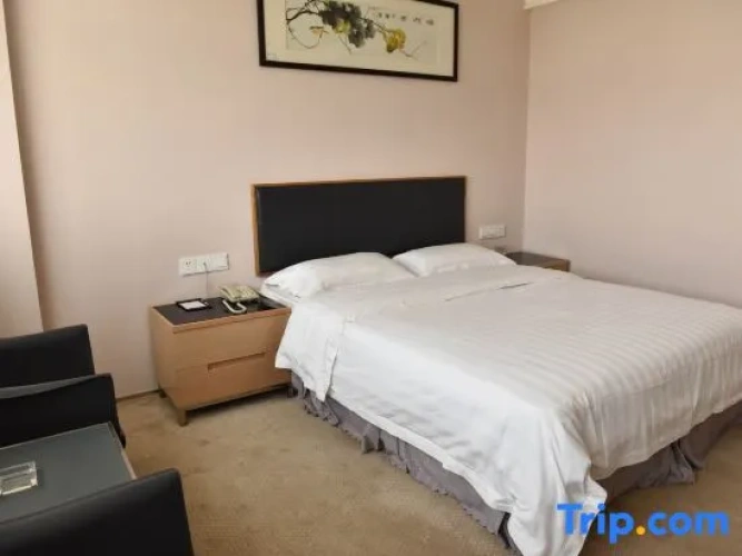 Deluxe Double Suite