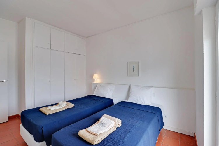 Albufeira Central 1 by Homing