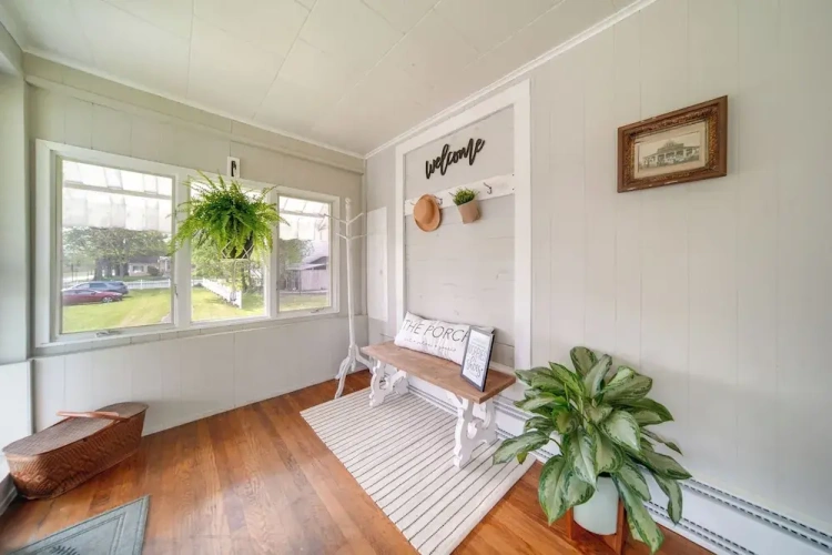 4 Bedrooms Cottage