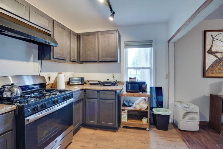 2 Bedrooms Cottage