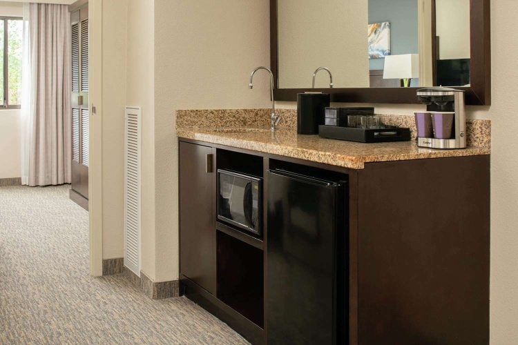 Embassy Suites by Hilton Seattle Tacoma International Air photo 36