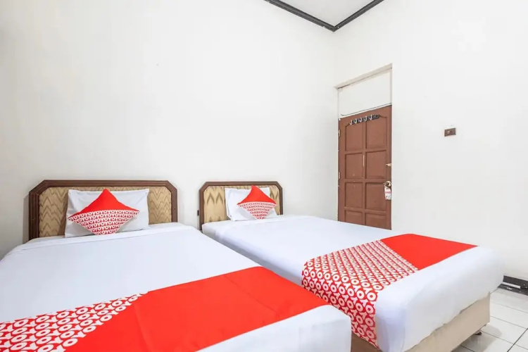 Hotel O Transit 1