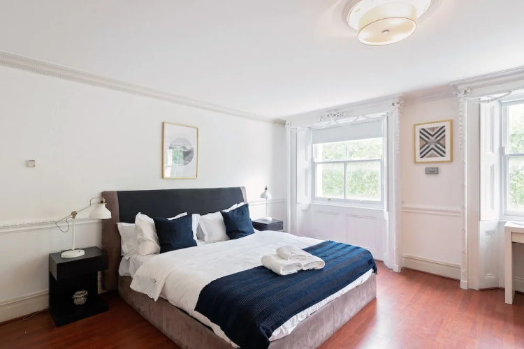 Hyde Park Place