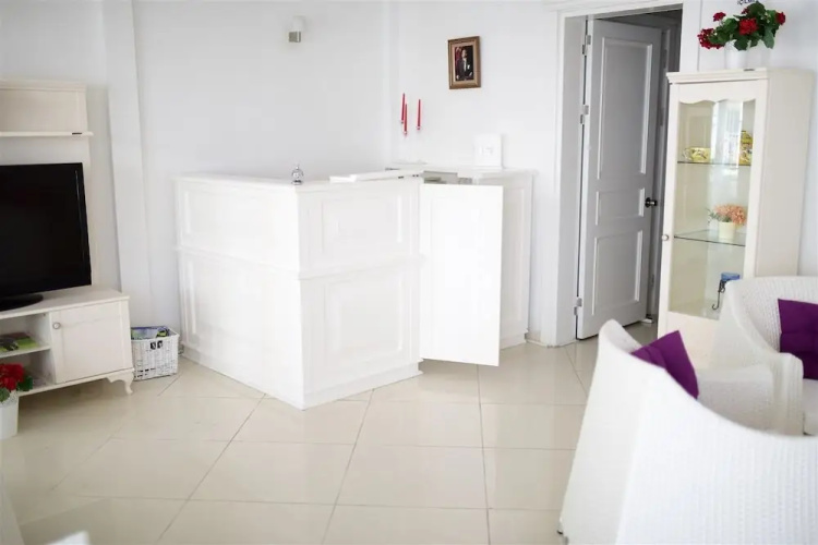 White Palace Otel
