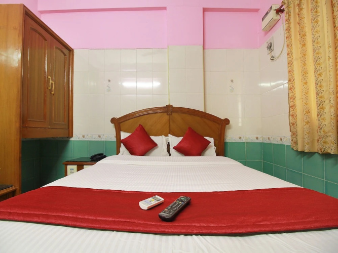 OYO 9113 IBRAS Residency