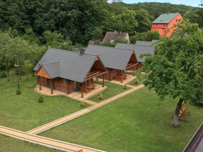 2 Bedrooms Chalet