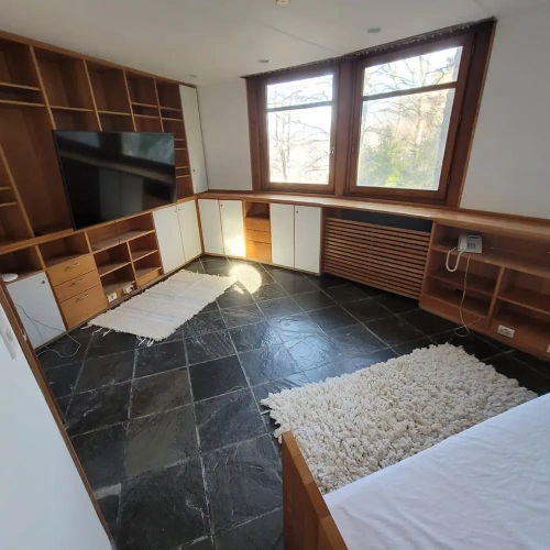 4 Bedrooms Cottage with lake view