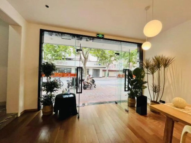 Songhua Business Hotel