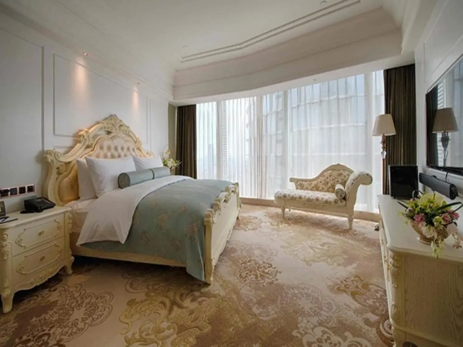 Classic Suite with view