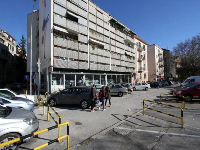 1 Bedroom Apartment with balcony