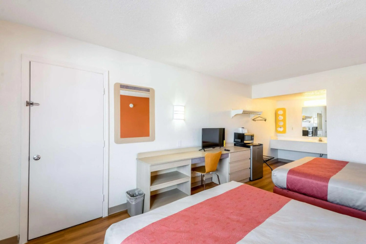 Comfort Suites DFW Airport