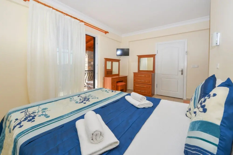 Oriana Villa