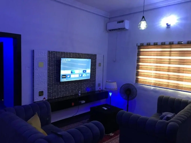 2 Bedrooms Apartment