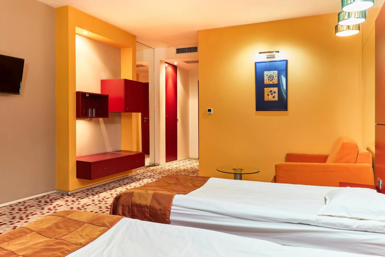 Hotel Mone