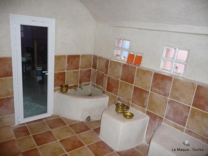 Auberge le Maquis